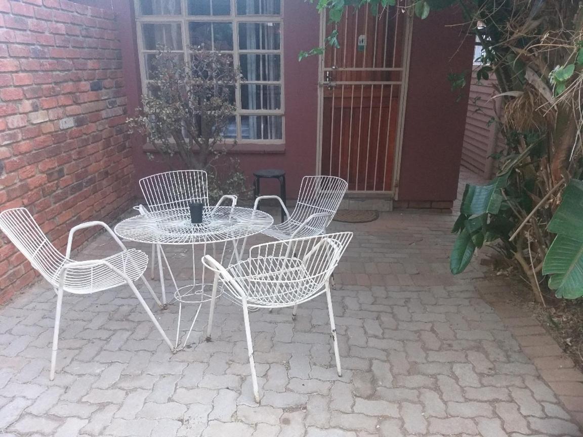 Home Sweet Home Polokwane Bagian luar foto